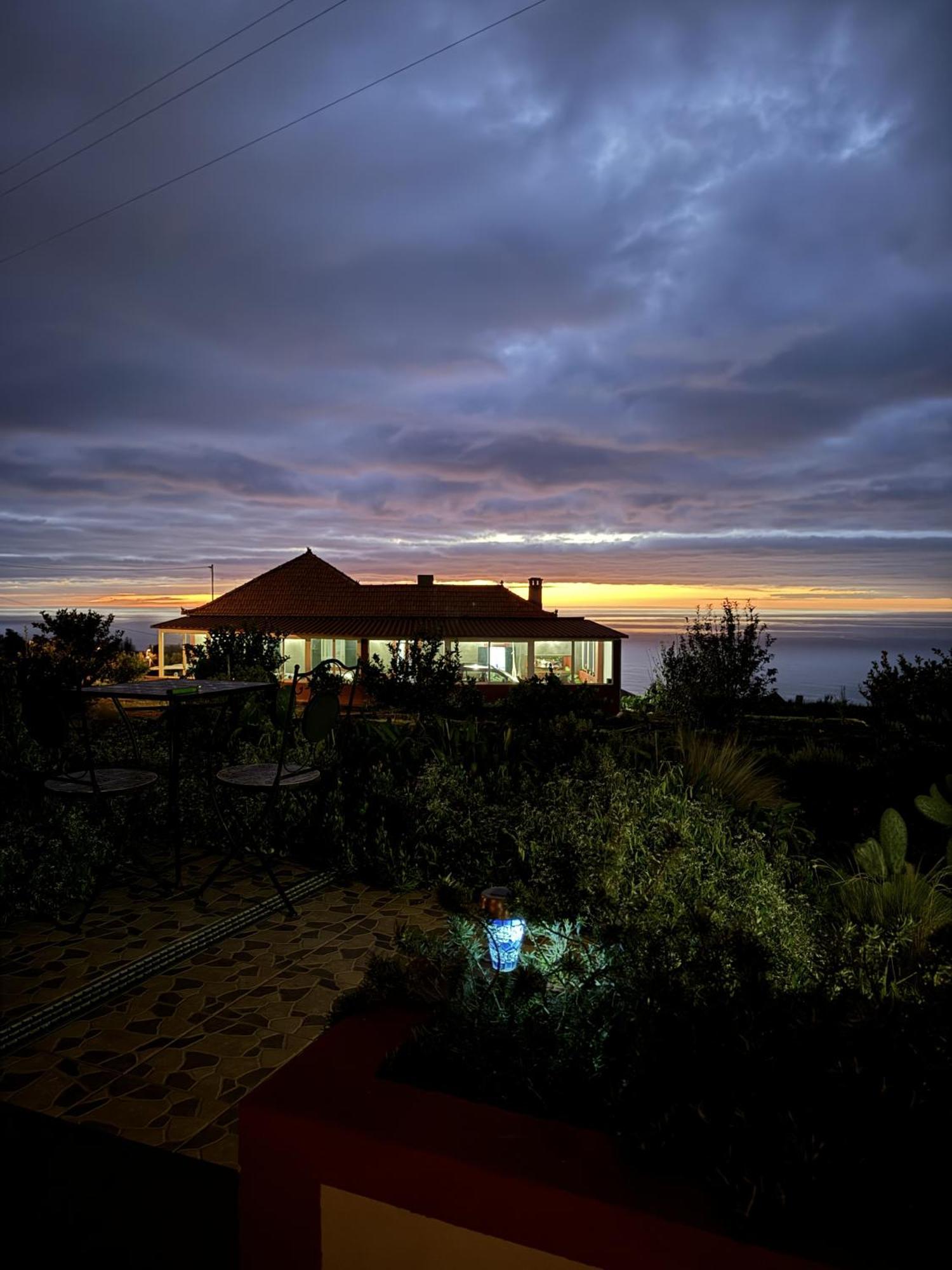Victoria Tiny Stone House Villa Ponta do Pargo Luaran gambar